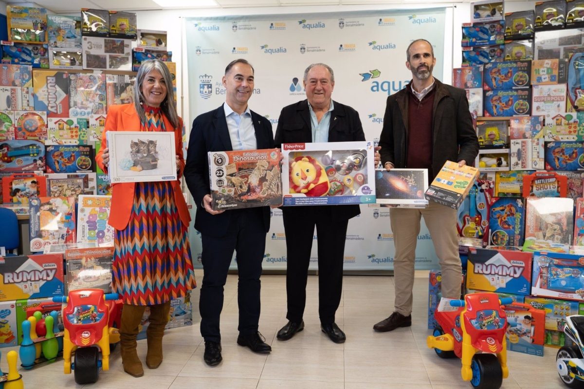 Donan más de 300 juguetes en Benalmádena para que "los niños vivan con ilusión la noche de Reyes" - Donacion Benalmadena Donan más de 300 juguetes en Benalmádena para que "los niños vivan con ilusión la noche de Reyes" - Donacion Benalmadena