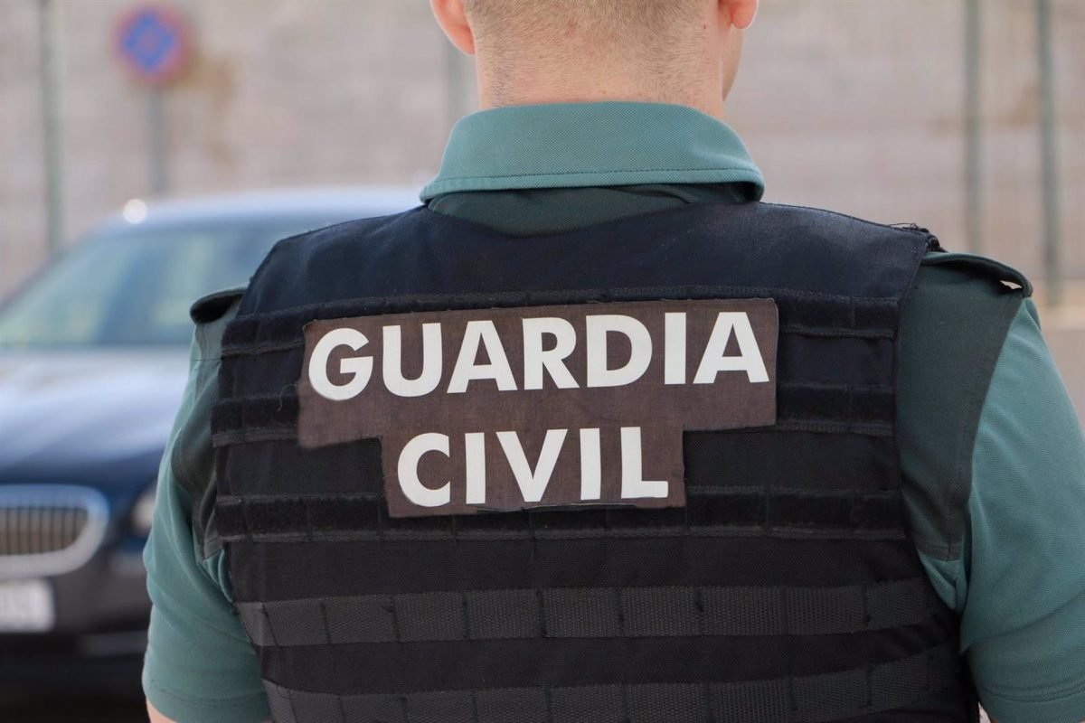 Detenidas tres personas en Torremolinos y Málaga por 35 robos y hurtos en vehículos - Guardia Civil Malaga Detenidas tres personas en Torremolinos y Málaga por 35 robos y hurtos en vehículos - Guardia Civil Malaga
