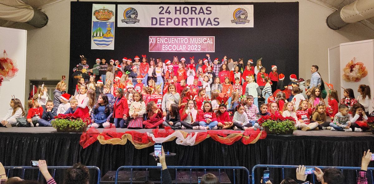 Más de 500 niños de seis colegios de Estepona participan en el XII Encuentro Musical Escolar - IMG 20231219 183828 XII Encuentro Musical Escolar