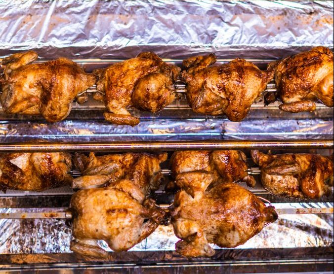 El primer asador de pollos 100% ecológicos de Andalucía abre sus puertas en Estepona - Pollo ecologicos con 12 meses de crianza e1702309999389 El primer asador de pollos 100% ecológicos de Andalucía abre sus puertas en Estepona - Pollo ecologicos con 12 meses de crianza e1702309999389