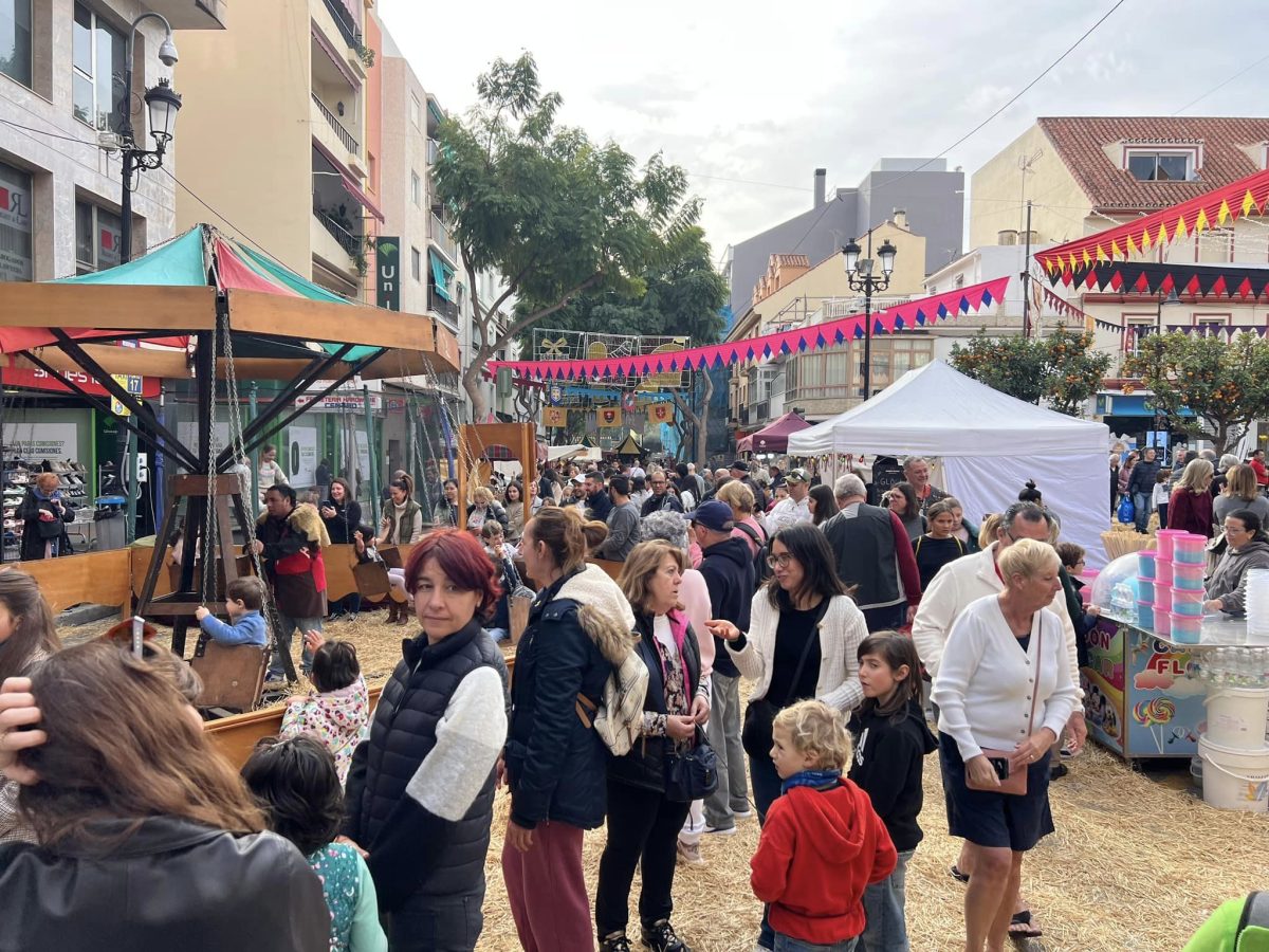 Fuengirola se traslada a la Edad Media por Navidad - Portada ambiente Mercado Fuengirola se traslada a la Edad Media por Navidad - Portada ambiente Mercado