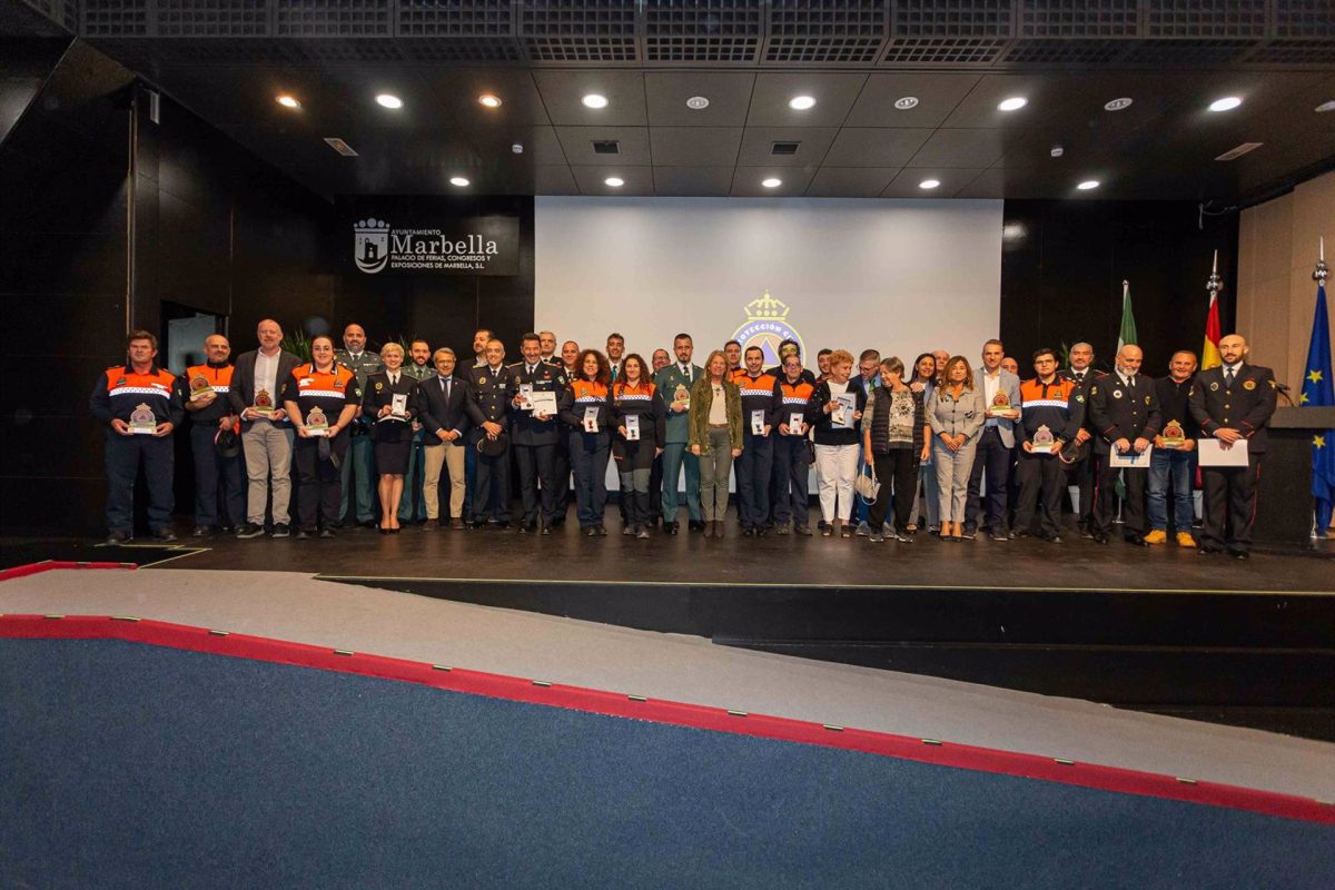 Muñoz destaca el "servicio esencial" que prestan los voluntarios de Protección Civil en Marbella - Proteccion Civil Marbella Muñoz destaca el "servicio esencial" que prestan los voluntarios de Protección Civil en Marbella - Proteccion Civil Marbella