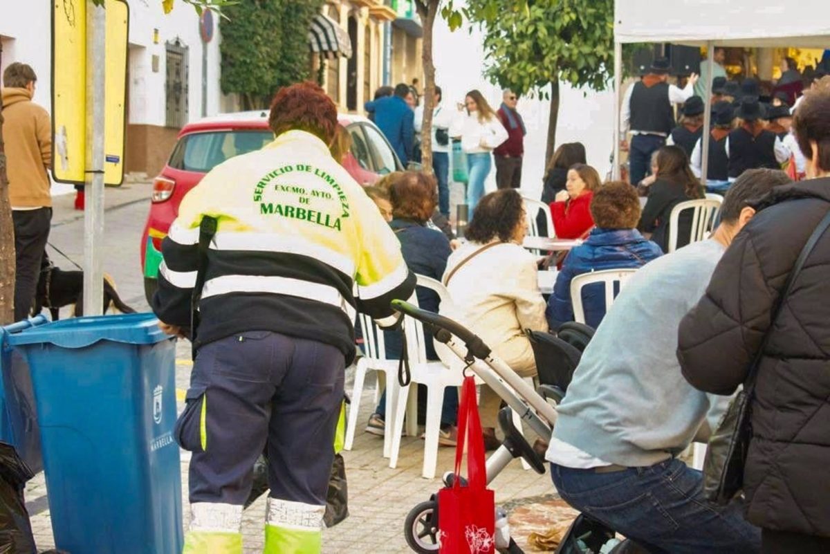Dispositivo especial de limpieza en Marbella para estas Navidades - fotonoticia 20231219161047 1920 Dispositivo especial de limpieza en Marbella para estas Navidades - fotonoticia 20231219161047 1920