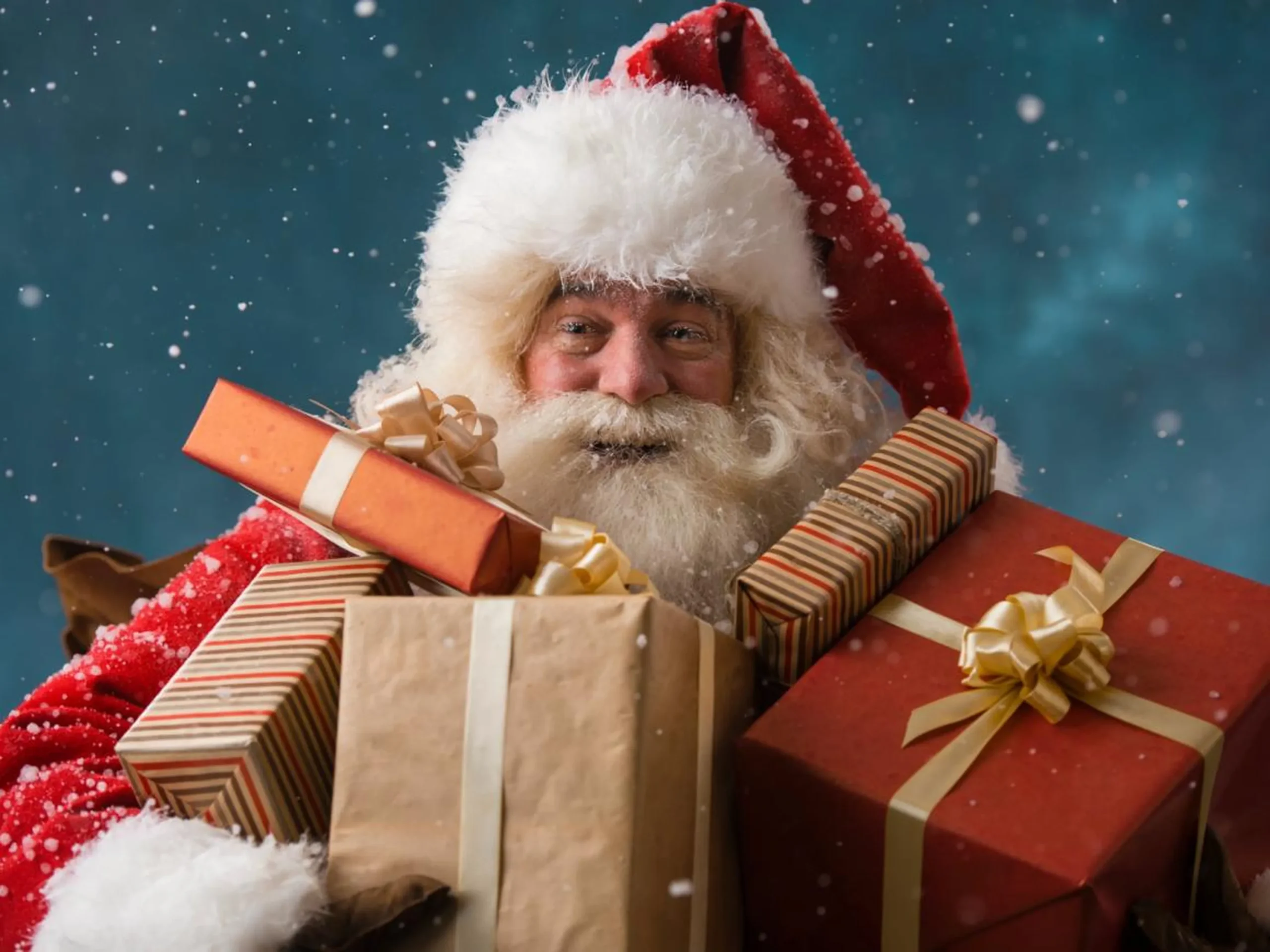 El Poblado de Papá Noel llega a Casares: esta es la programación - version santa claus most americans know scaled El Poblado de Papá Noel llega a Casares: esta es la programación - version santa claus most americans know scaled