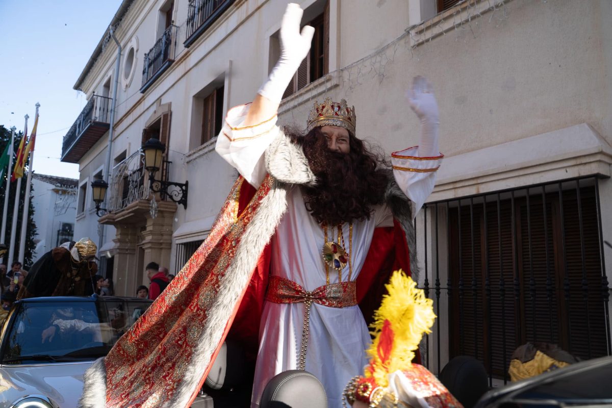 Benalmádena brilló en la Cabalgata de Reyes - 415077283 771461411677608 6116310663940565388 n Gaspar en Benalmádena.