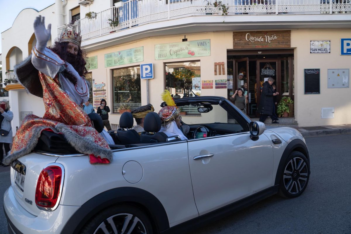 Benalmádena brilló en la Cabalgata de Reyes - 415496370 771460365011046 4667592385605543826 n Benalmádena brilló en la Cabalgata de Reyes - 415496370 771460365011046 4667592385605543826 n