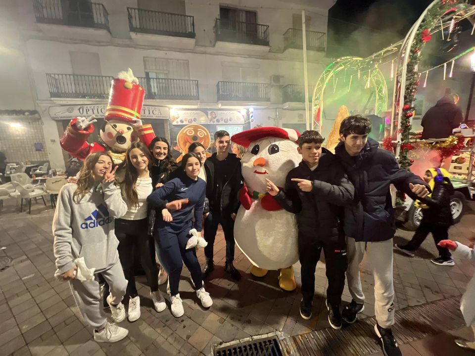 Así recibieron a Melchor, Gaspar y Baltasar a su paso por Manilva - 416859129 907880701342553 8347588425799278800 n Así recibieron a Melchor, Gaspar y Baltasar a su paso por Manilva - 416859129 907880701342553 8347588425799278800 n