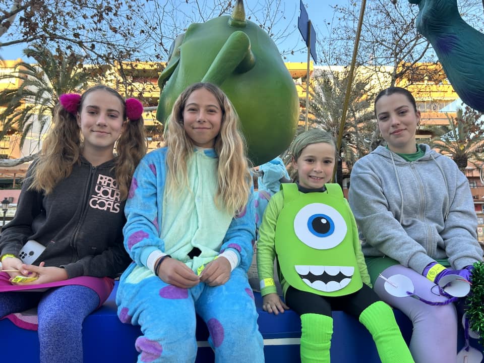 Todo un despliegue de fantasía y personajes de películas, en la cabalgata de Marbella - 416989555 907845594679397 3608869549263438837 n Todo un despliegue de fantasía y personajes de películas, en la cabalgata de Marbella - 416989555 907845594679397 3608869549263438837 n