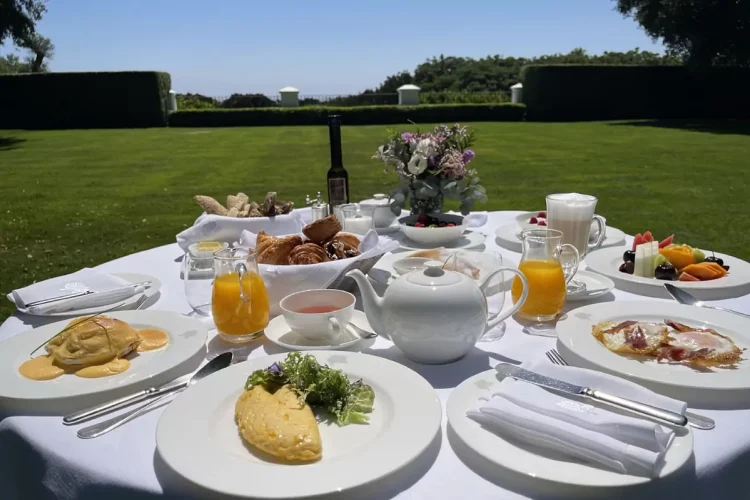 Este es el mejor desayuno de hotel de España y está en Casares - IMG 1784
