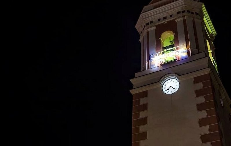 Unas campanadas agridulces en la Plaza del Reloj de Estepona: "No ha sonado ni una campana" - Screenshot 2024 01 04 12.16.16 Plaza del Reloj, Estepona.