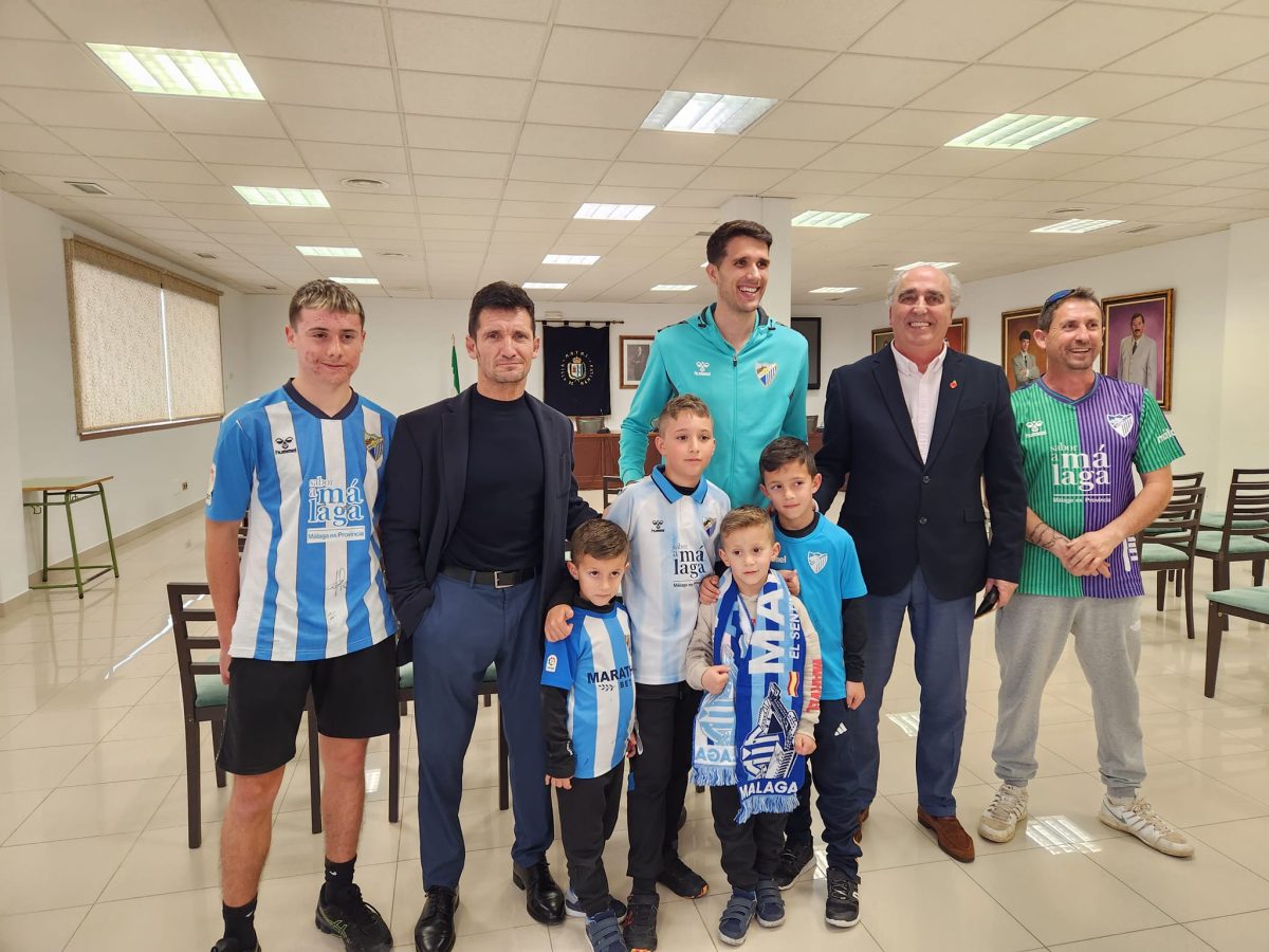 Gran expectación con la visita de la comitiva del Málaga C.F a Manilva - 392878336 779520020878608 2937576448832831514 n 1 Gran expectación con la visita de la comitiva del Málaga C.F a Manilva - 392878336 779520020878608 2937576448832831514 n 1