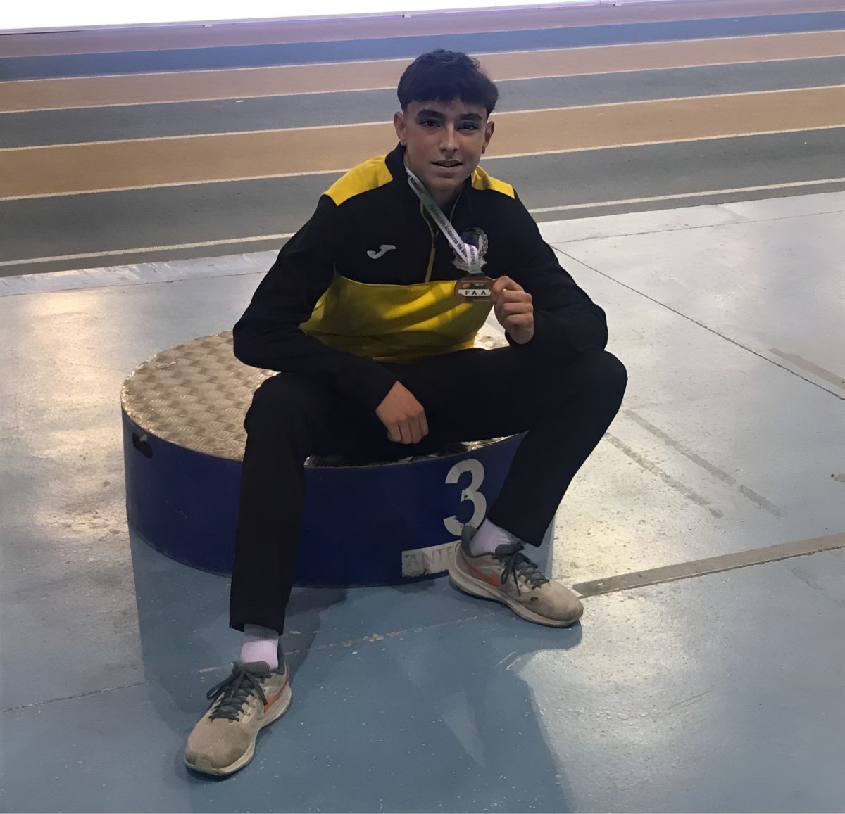 Un fin de semana cargado de metales para el Club de Atletismo Estepona - Gregorio Crespo bronce 60m vallas Un fin de semana cargado de metales para el Club de Atletismo Estepona - Gregorio Crespo bronce 60m vallas