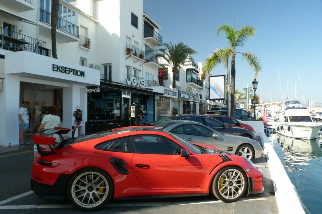 ¿Cuántos millones de euros mueve el lujo en Puerto Banús? - P1100451 1 1024x683 1 Puerto Banús