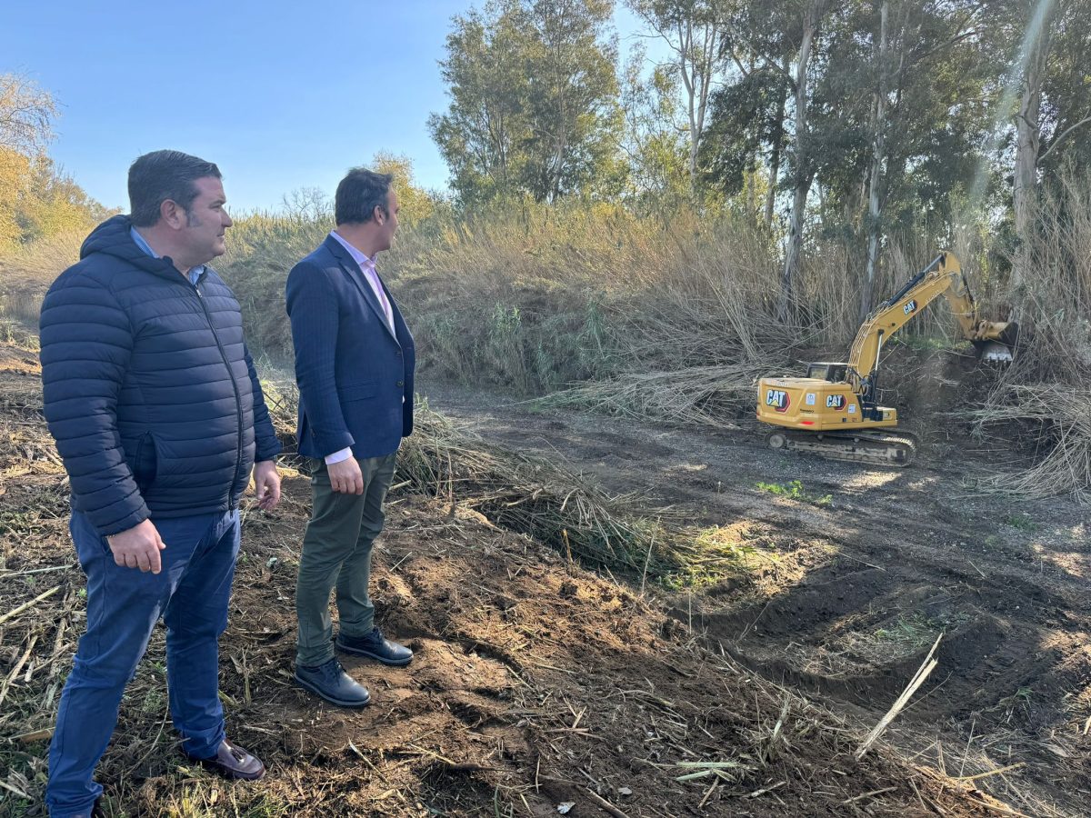 Mijas limpia siete kilómetros de cauces fluviales para prevenir inundaciones e incendios - Plan de Limpieza de Arroyos 1 Mijas limpia siete kilómetros de cauces fluviales para prevenir inundaciones e incendios - Plan de Limpieza de Arroyos 1