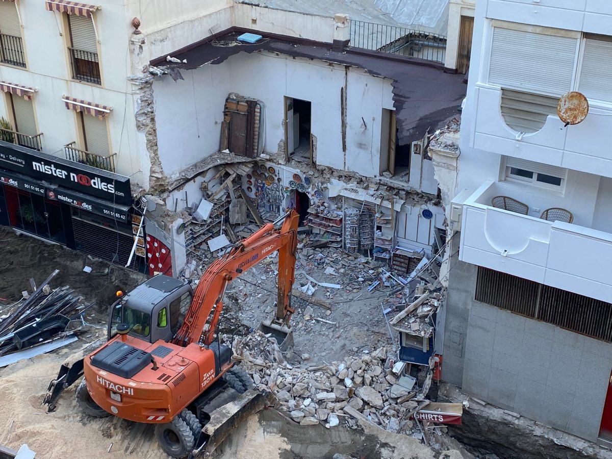 La propietaria del Souvenirs de Estepona, desesperada al perder su negocio: "No me dan respuestas" - WhatsApp Image 2024 02 15 at 18.19.58 La propietaria del Souvenirs de Estepona, desesperada al perder su negocio: "No me dan respuestas" - WhatsApp Image 2024 02 15 at 18.19.58