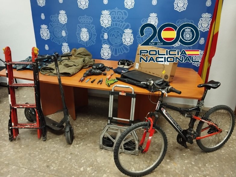 Detenido tras cometer media docena de robos con fuerza en naves de un polígono industrial de Málaga - 20240309 efectos intervenidos Objetos intervenidos por la Policía Nacional.