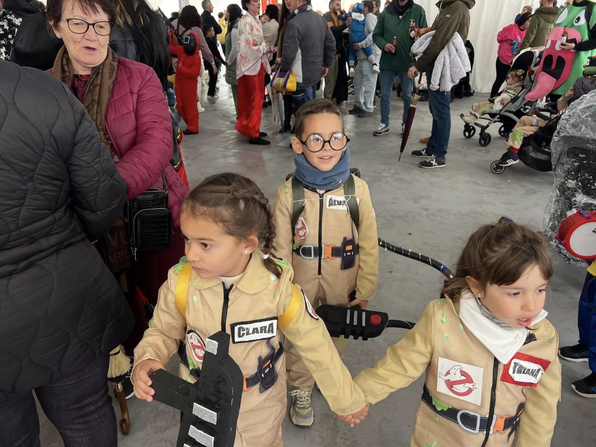 Casares reparte 1.300 euros en premios entre los participantes del concurso de disfraces - 429680550 948646607265962 1795064628469743149 n Casares reparte 1.300 euros en premios entre los participantes del concurso de disfraces - 429680550 948646607265962 1795064628469743149 n