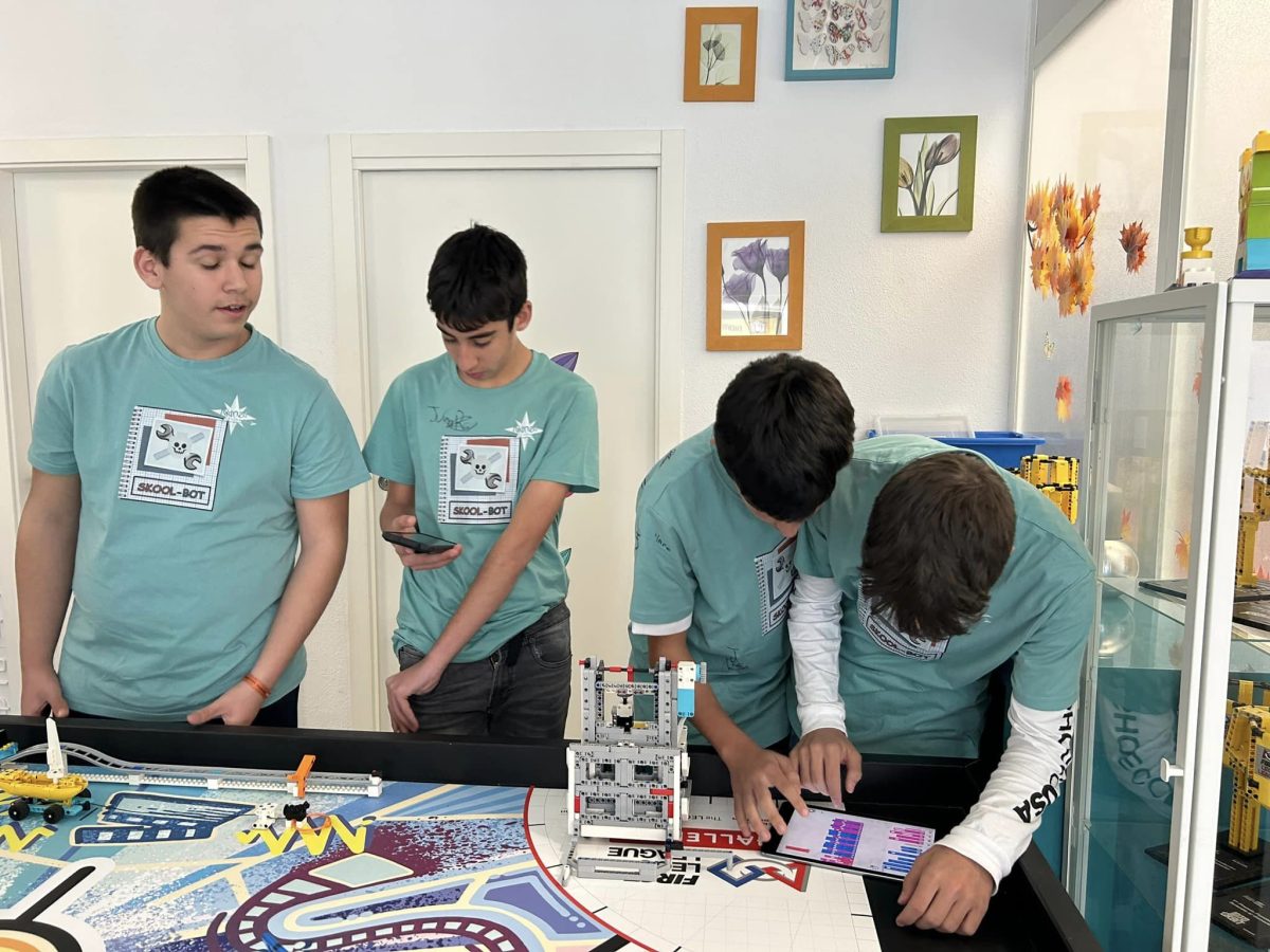 El equipo de Málaga, preparado para lograr la victoria en el Campeonato nacional de robótica en Alicante - 431627970 953054610158495 5599566540902284883 n El equipo de Málaga, preparado para lograr la victoria en el Campeonato nacional de robótica en Alicante - 431627970 953054610158495 5599566540902284883 n