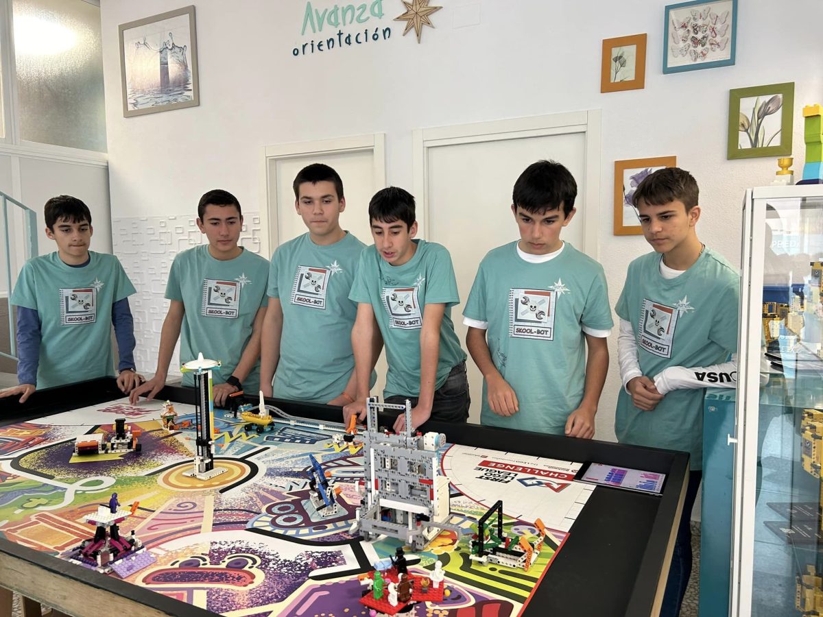 El equipo de Málaga, preparado para lograr la victoria en el Campeonato nacional de robótica en Alicante - 431655526 953054453491844 4657954404350677750 n El equipo de Málaga, preparado para lograr la victoria en el Campeonato nacional de robótica en Alicante - 431655526 953054453491844 4657954404350677750 n