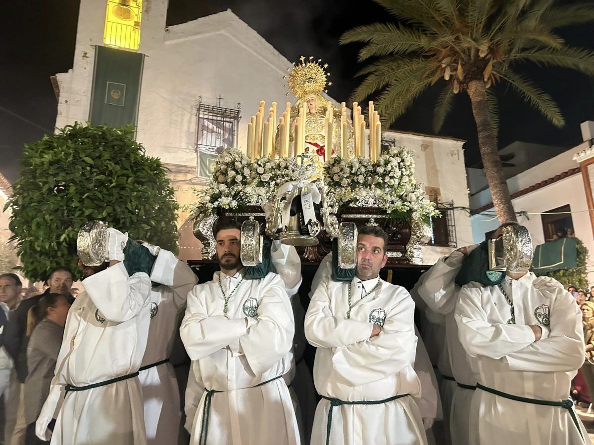 La devota Columna cumple con su Estación de Penitencia por el casco antiguo de Marbella - 434240940 965110335619589 3182672921081365422 n La devota Columna cumple con su Estación de Penitencia por el casco antiguo de Marbella - 434240940 965110335619589 3182672921081365422 n