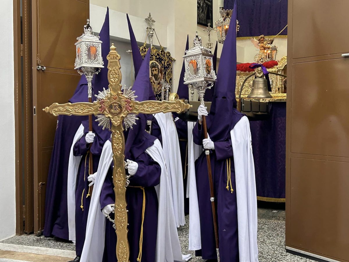 Mijas recibe al Nazareno y los Dolores en una tarde de Jueves Santo mirando al cielo - 434242393 967433055387317 7656744784032176903 n Mijas recibe al Nazareno y los Dolores en una tarde de Jueves Santo mirando al cielo - 434242393 967433055387317 7656744784032176903 n