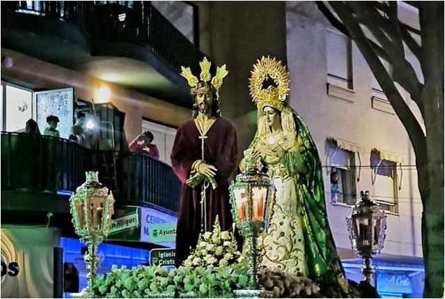 Torremolinos vive con emoción el Viernes de Dolores con la recuperada procesión del Calvario - Captura 5 Torremolinos vive con emoción el Viernes de Dolores con la recuperada procesión del Calvario - Captura 5