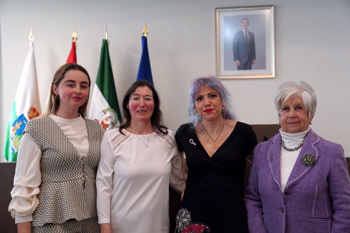 El Ayuntamiento de Estepona celebra el 8M con un reconocimiento a mujeres del municipio - Estepona 8M El Ayuntamiento de Estepona celebra el 8M con un reconocimiento a mujeres del municipio - Estepona 8M
