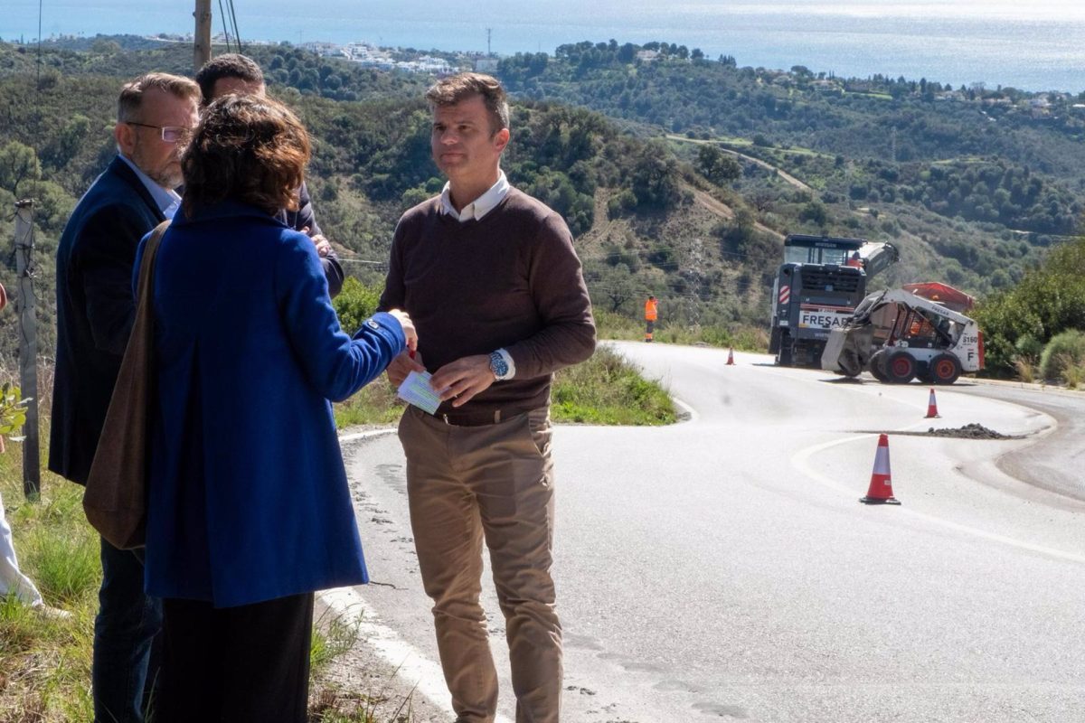 El Ayuntamiento de Marbella renueva varios tramos de la avenida España para mejorar la seguridad vial - Marbella asfaltado El Ayuntamiento de Marbella renueva varios tramos de la avenida España para mejorar la seguridad vial - Marbella asfaltado
