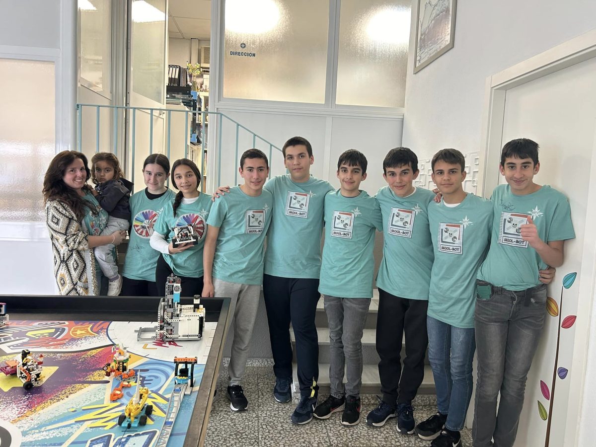El equipo de Málaga, preparado para lograr la victoria en el Campeonato nacional de robótica en Alicante - Portada robotica El equipo de Málaga, preparado para lograr la victoria en el Campeonato nacional de robótica en Alicante - Portada robotica