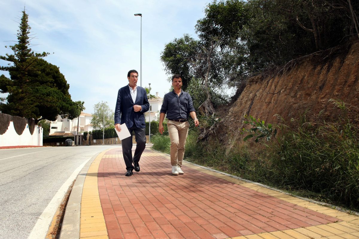 El Ayuntamiento de Marbella mejora la seguridad vial en la avenida Alcudia de Las Chapas - 0H3A4749 Avenida Alcudia de Las Chapas.
