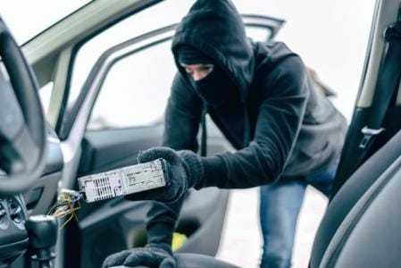 Detenido por la Policía Local de Estepona tras ser pillado por el propietario del coche mientras robaba - 438059826 401939699362245 4566592240656209057 n Detenido por la Policía Local de Estepona tras ser pillado por el propietario del coche mientras robaba - 438059826 401939699362245 4566592240656209057 n