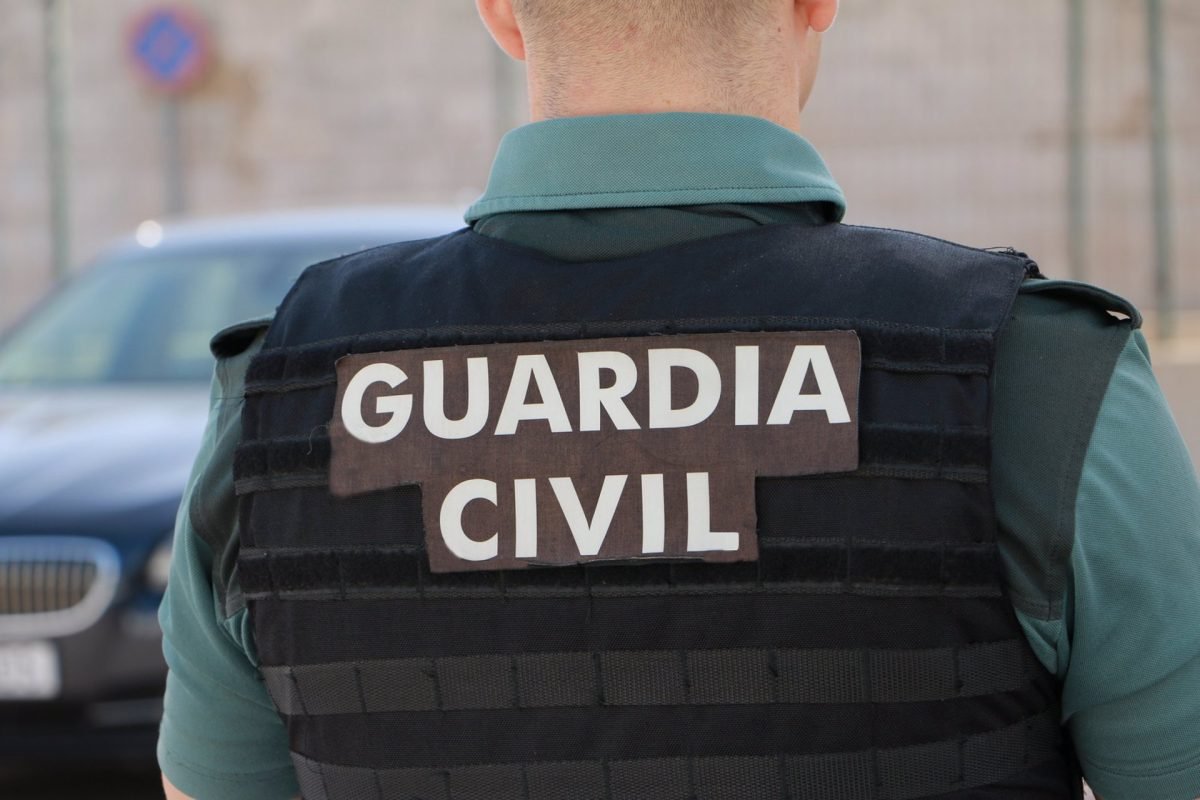 Detenido por intento de homicidio con machetes en Fuengirola tras un vuelco de drogas - Guardia Civil 1 Detenido por intento de homicidio con machetes en Fuengirola tras un vuelco de drogas - Guardia Civil 1