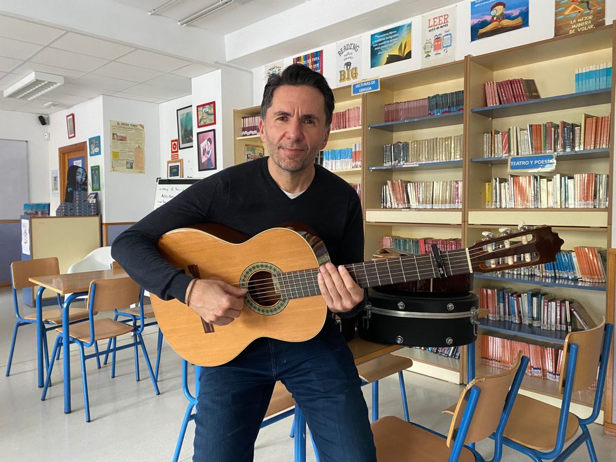 "Desde que tengo uso de razón estoy atraído por la música, por la guitarra y por el flamenco" - WhatsApp Image 2024 04 02 at 12.04.50 PM "Desde que tengo uso de razón estoy atraído por la música, por la guitarra y por el flamenco" - WhatsApp Image 2024 04 02 at 12.04.50 PM