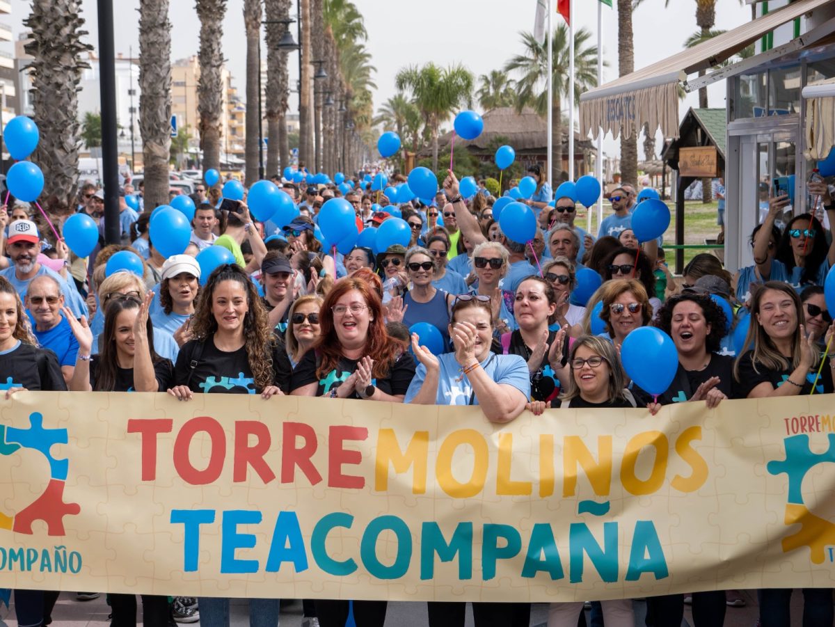 TEAcompaño, en la lucha por los niños con diversidad: "No hay ayuda y nosotros vamos a por ello" - WhatsApp Image 2024 04 11 at 13.11.41 Marcha Solidaria de TEAcompaño en Torremolinos. / Área