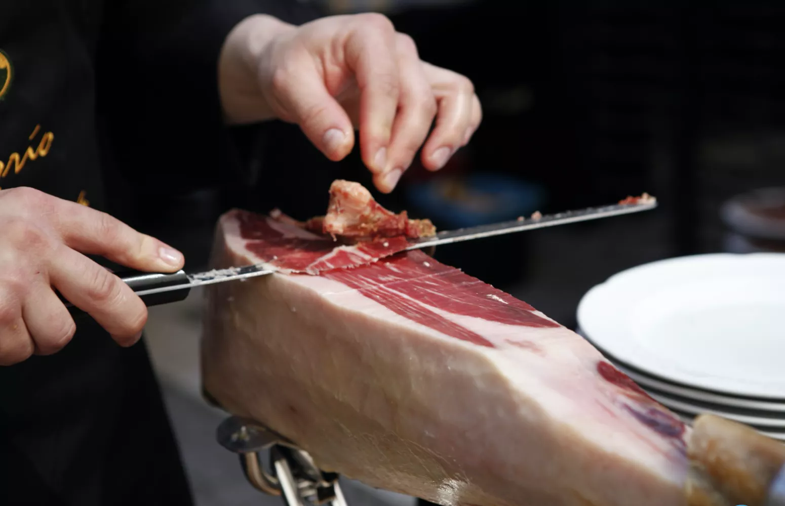 Vuelve 'Estepona vive sus calles': Toda la programación del viernes 12 al domingo 14 de abril - arc 340967 g Cortador de jamón.