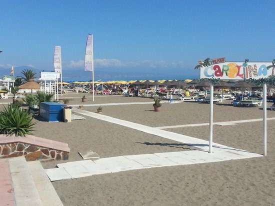Torremolinos impulsa talleres medioambientales en las playas durante el mes de agosto - playa carolina la carihuela Playa Carolina La Carihuela en Torremolinos.