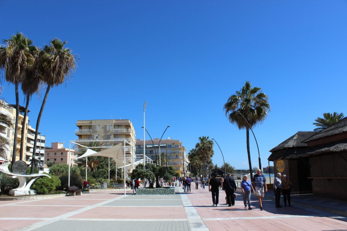 Estepona abre el plazo de solicitudes para el Mercadillo Artesano de Verano 2025 en el Paseo Marítimo - Foto Paseo Maritimo Ubicación del Paseo Marítimo de Estepona donde irá el mercadillo.