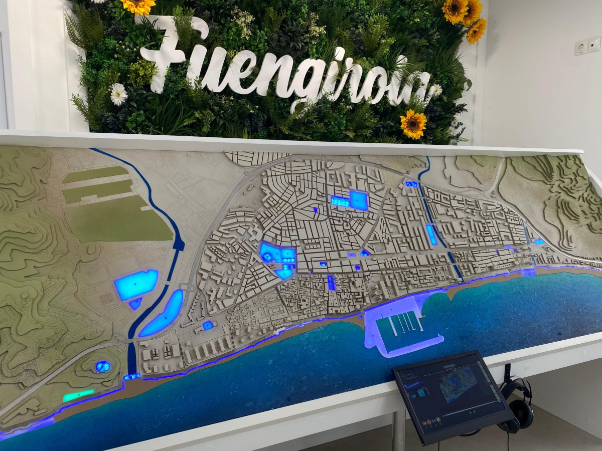 Una Fuengirola moderna: instalan maquetas digitales e inteligentes para mejorar la información turística - WhatsApp Image 2024 05 14 at 11.44.42 Una Fuengirola moderna: instalan maquetas digitales e inteligentes para mejorar la información turística - WhatsApp Image 2024 05 14 at 11.44.42