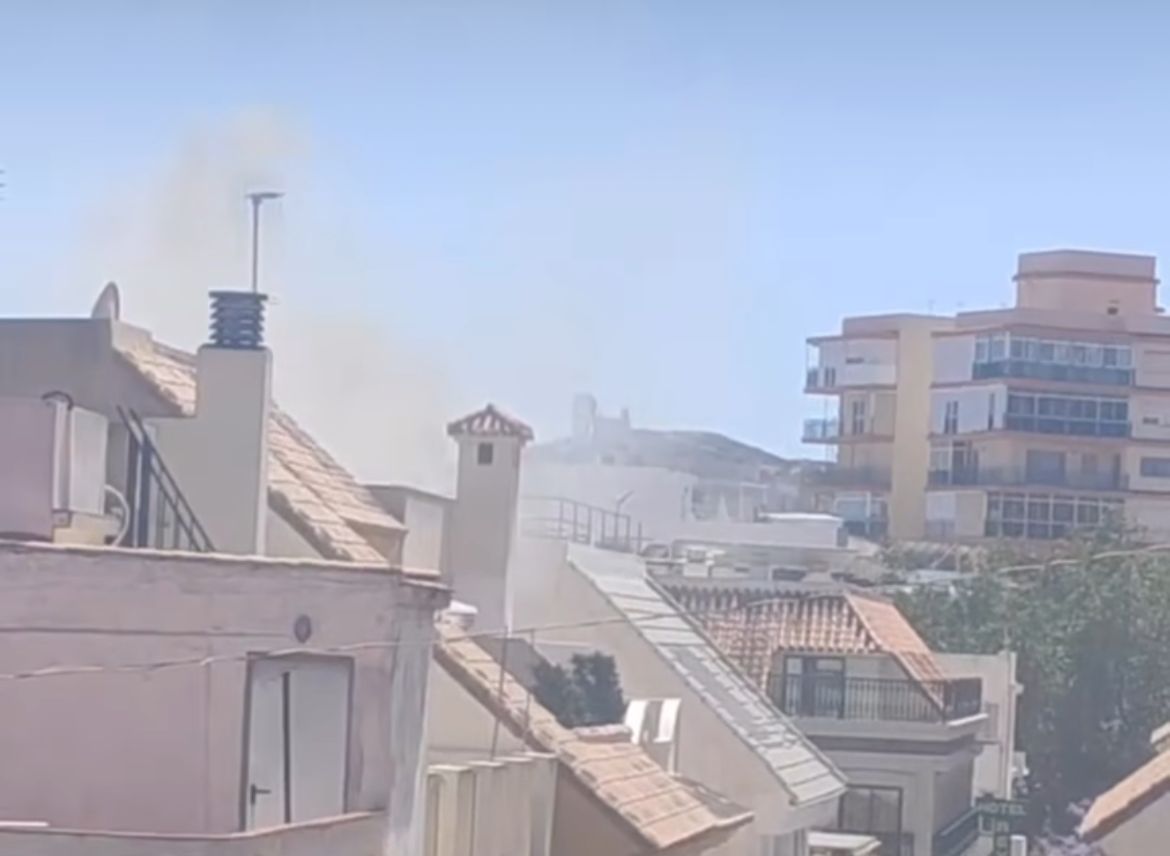 Se declara un incendio en una torreta eléctrica en Fuengirola - WhatsApp Image 2024 05 16 at 16.42.16 Se declara un incendio en una torreta eléctrica en Fuengirola - WhatsApp Image 2024 05 16 at 16.42.16