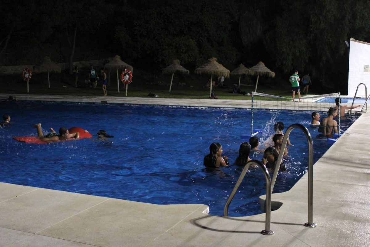 Vuelven los ‘remojos’ nocturnos a las piscinas de Casares - IMG 1102 Vuelven los ‘remojos’ nocturnos a las piscinas de Casares - IMG 1102