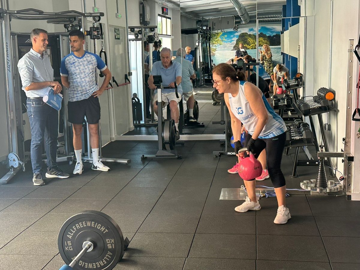 Fuengirola ofrecerá en verano entrenamientos gratuitos para pacientes oncológicos - Un momento de la visita del concejal de Deportes al centro de entrenamiento Juanma Garcia Fuengirola ofrecerá en verano entrenamientos gratuitos para pacientes oncológicos - Un momento de la visita del concejal de Deportes al centro de entrenamiento Juanma Garcia