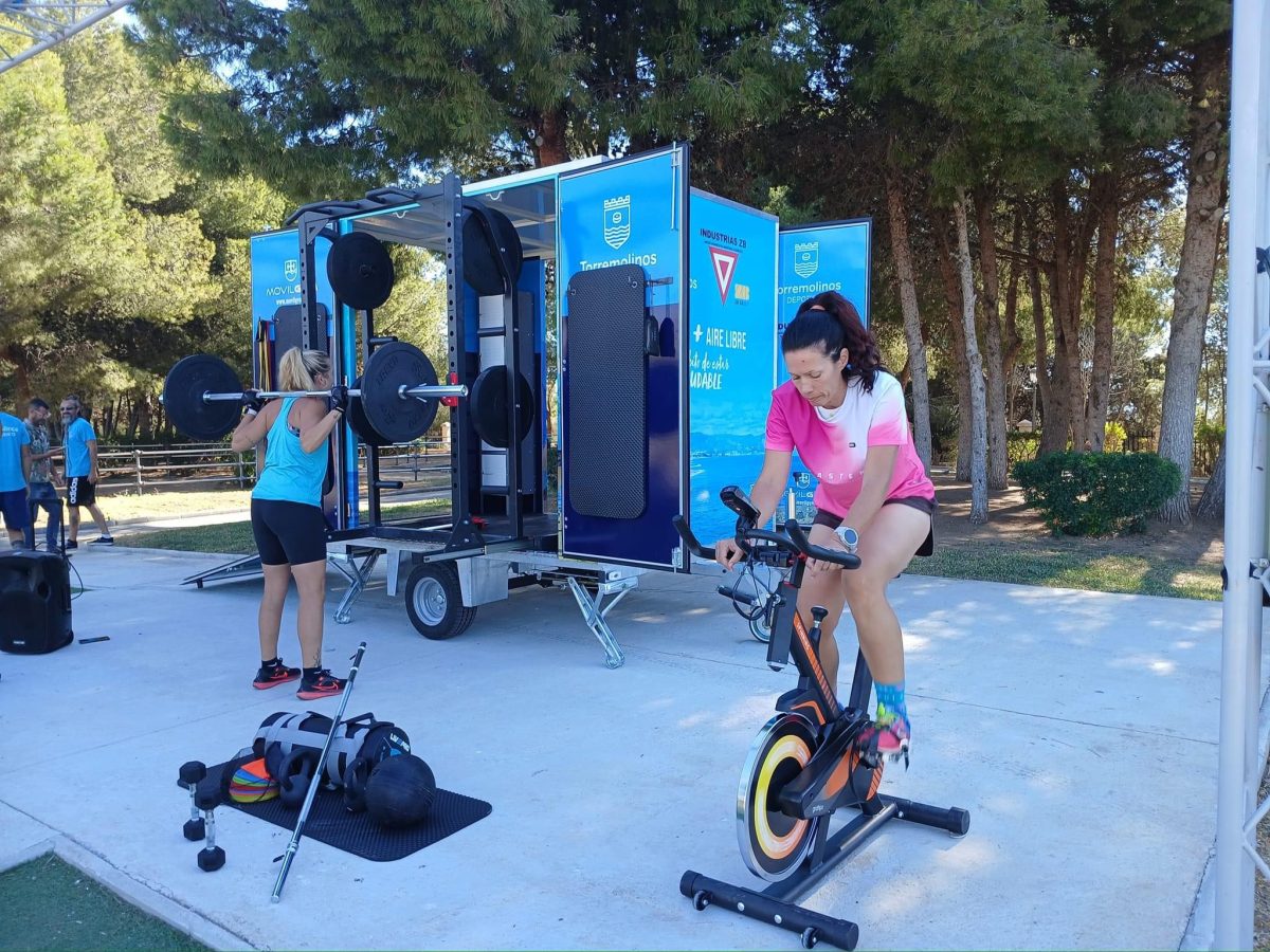 Torremolinos oferta un gimnasio móvil para acercar la práctica deportiva a los barrios - WhatsApp Image 2024 06 25 at 10.32.41 Torremolinos oferta un gimnasio móvil para acercar la práctica deportiva a los barrios - WhatsApp Image 2024 06 25 at 10.32.41