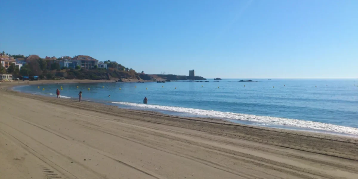 ¿Cuáles son las mejores playas de la Costa del Sol para ir con niños? - arc 19285 g