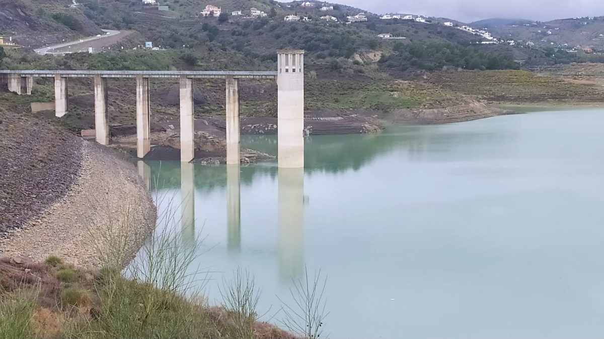 En estado grave tras precipitarse por un desnivel junto al pantano de la Viñuela - pantano vinuela sergio vela medina 12 En estado grave tras precipitarse por un desnivel junto al pantano de la Viñuela - pantano vinuela sergio vela medina 12
