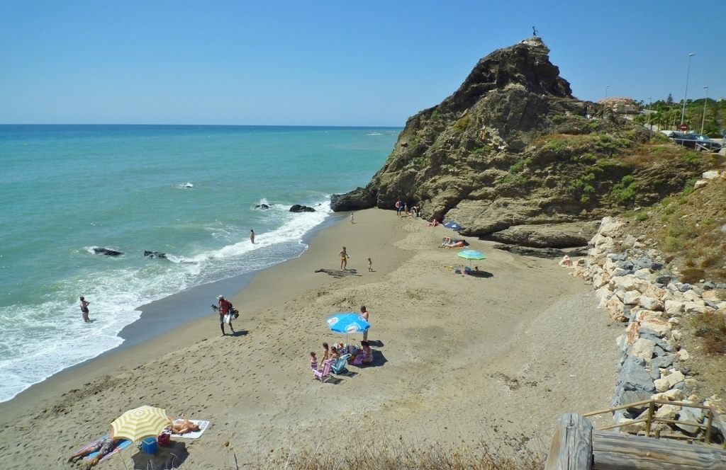 Mijas activa el servicio de salvamento en sus playas con 87 efectivos y un dron de vigilancia - playa de mijas costa Mijas activa el servicio de salvamento en sus playas con 87 efectivos y un dron de vigilancia - playa de mijas costa