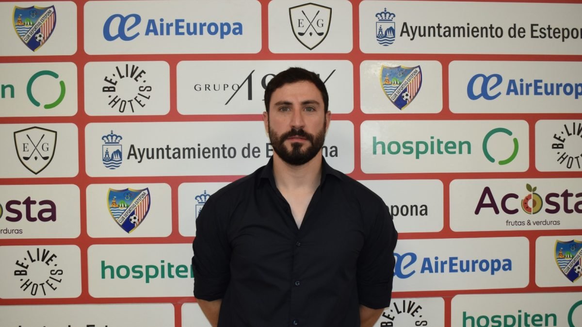 El CD Estepona ha presentado a su nuevo director deportivo, Miguel de Hita - 00100 1000000819 WhatsApp Image 2024 07 05 at 13.33.02 1 El CD Estepona ha presentado a su nuevo director deportivo, Miguel de Hita - 00100 1000000819 WhatsApp Image 2024 07 05 at 13.33.02 1
