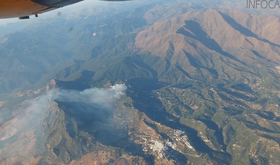 Fase de preemergencia por el incendio de Casares: Desalojan a doce vecinos del Camino de la Alquita - 1721759397040gn Fase de preemergencia por el incendio de Casares: Desalojan a doce vecinos del Camino de la Alquita - 1721759397040gn