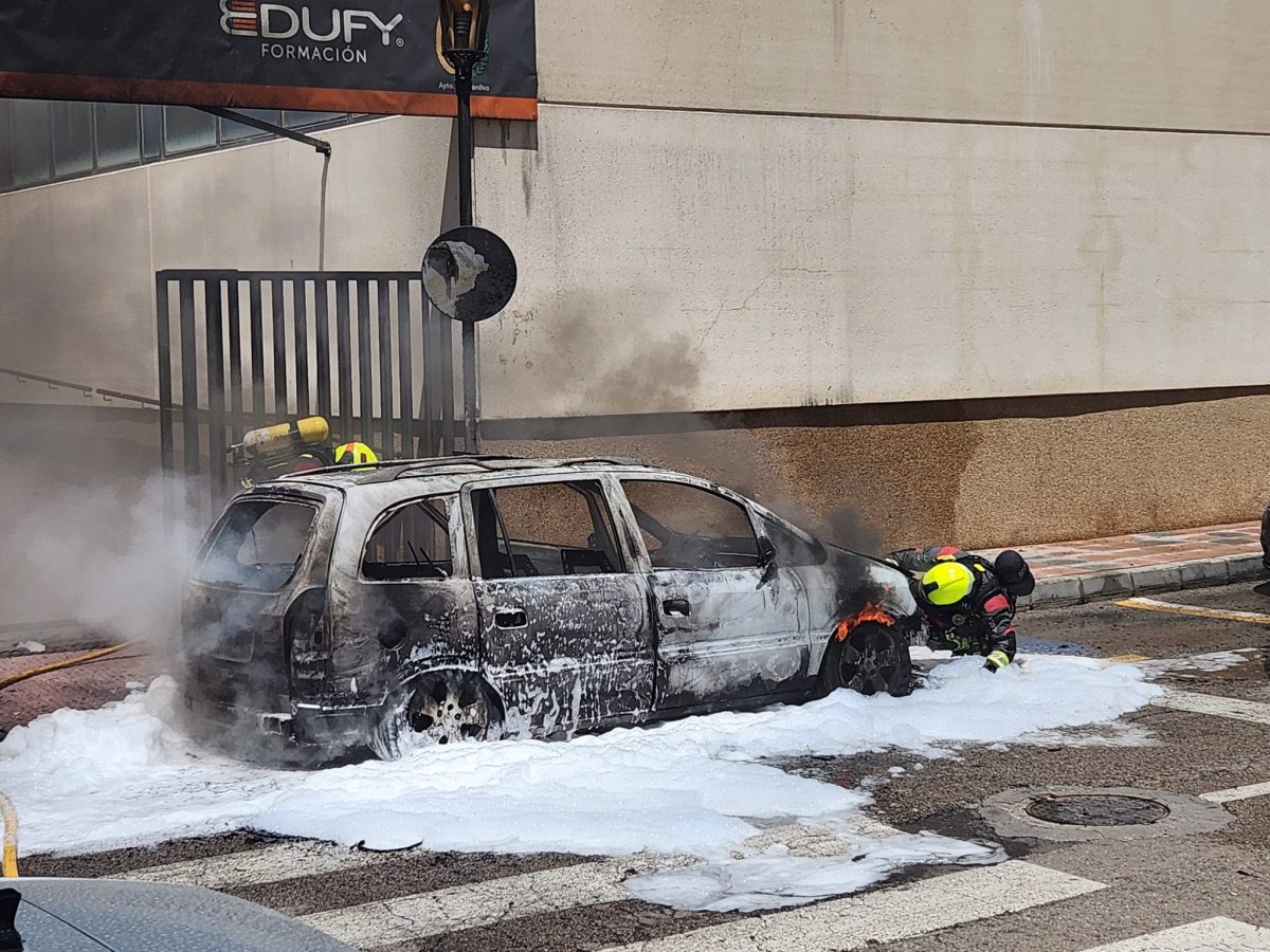 Localizado el responsable de los dos incendios de un coche y una moto en Sabinillas - 450461349 866943822136227 1683815247664805670 n