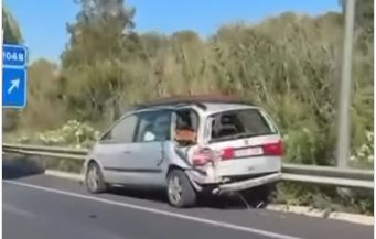 Una colisión entre un trailer y un turismo provoca grandes retenciones en la A-7 - Captura 2 Uno de los vehículos afectados por la colisión.
