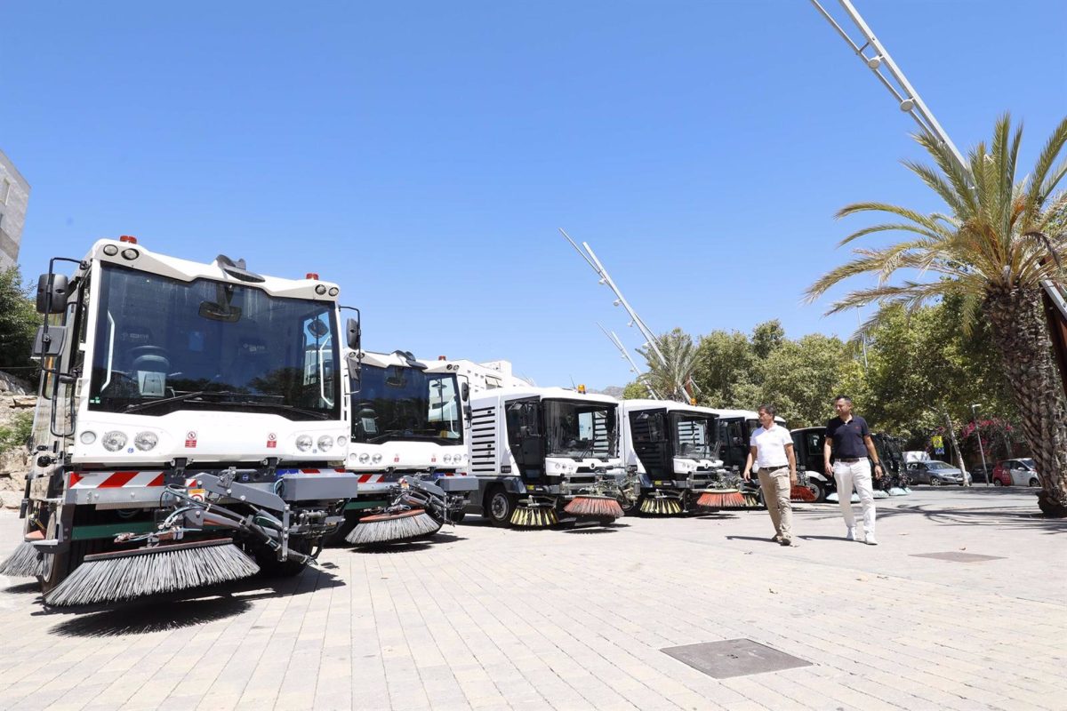 Marbella adquiere diez nuevas barredoras y avanza en la renovación de su flota - Limpieza Marbella Marbella adquiere diez nuevas barredoras y avanza en la renovación de su flota - Limpieza Marbella